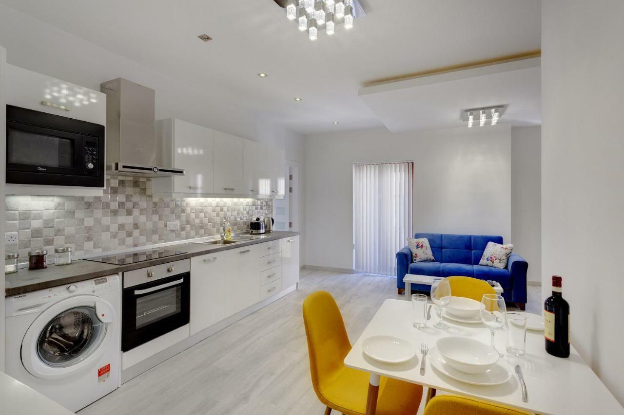 Splendid Apartment, Steps Away From The Sea Sliema Extérieur photo